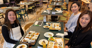 株式会社iDEA 管理部のランチミーティング（働き方改革の取り組み）